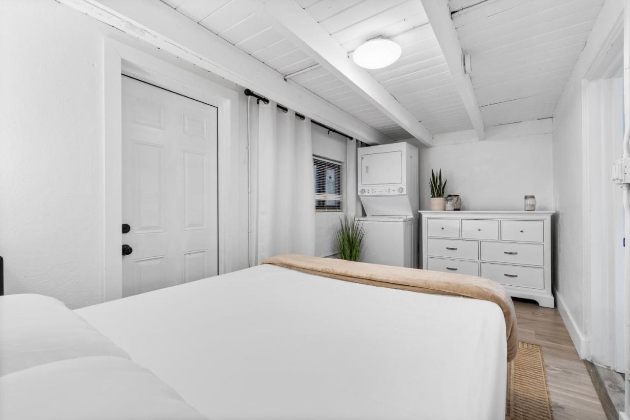 Alani Bay Designer Condos 포트 로더데일 외부 사진