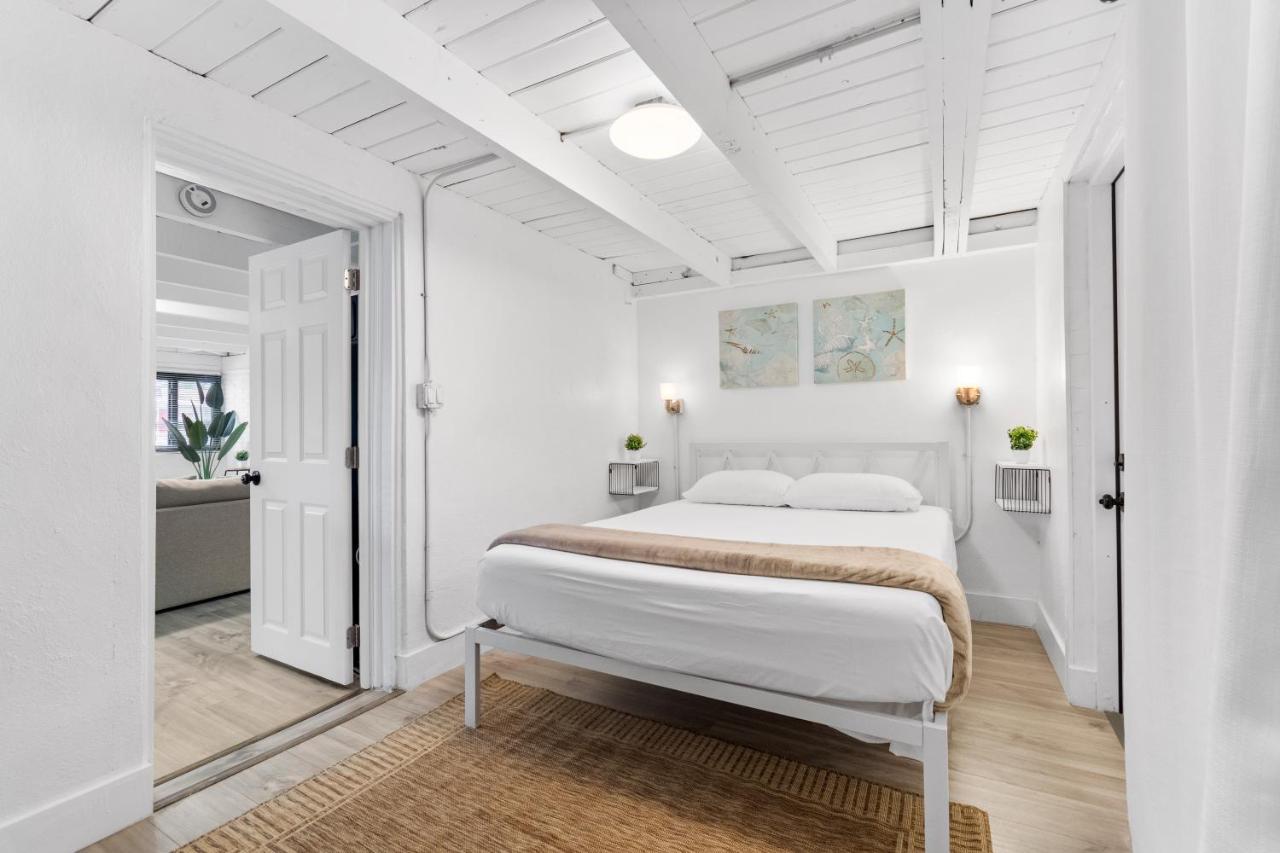 Alani Bay Designer Condos 포트 로더데일 외부 사진